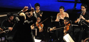 Philippe Hui dirige l'Orchestre du CRD de Pantin